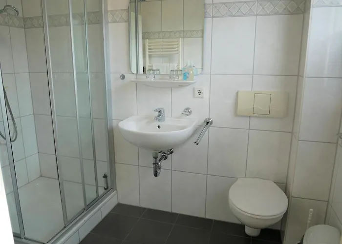 Bernstein-fewos Ca 15 Gehminuten Zum Ostseestrand شقة زيمبين